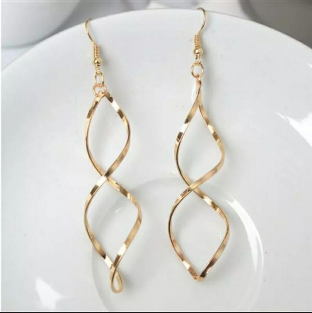 Long Spiral Golden Earring